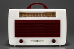 General Electric L-570 Catalin Radio in Alabaster with Maroon